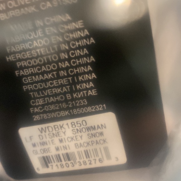 Loungefly set (includes wallet)Minnie and Mickey snowmen  *nwt - Picture 5 of 7